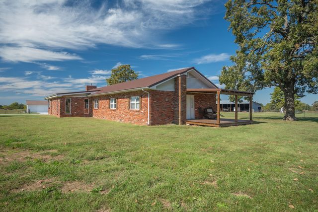 10888 Poppy Drive, Neosho, MO 64850