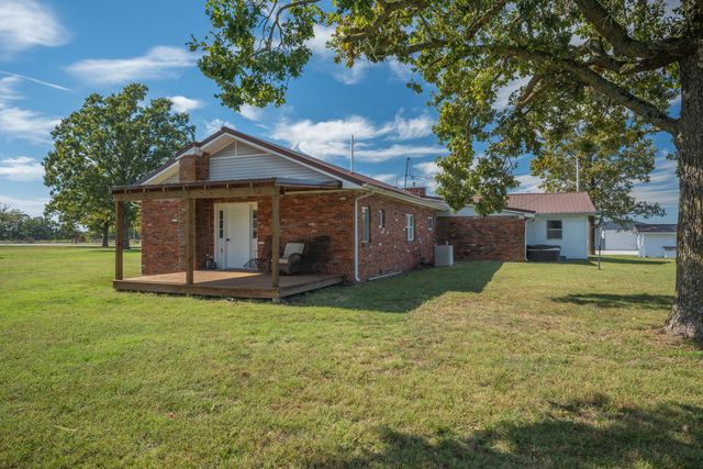 10888 Poppy Drive, Neosho, MO 64850