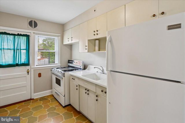 5108 PEMBROKE AVE, Baltimore, MD 21206