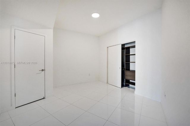 851 NE 1st Ave 4001, Miami, FL 33132