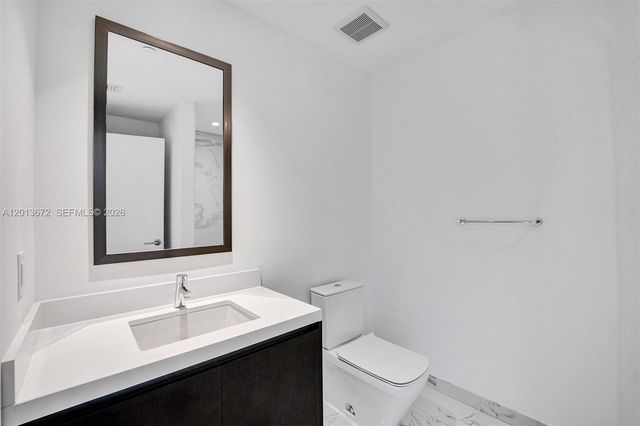 851 NE 1st Ave 4001, Miami, FL 33132