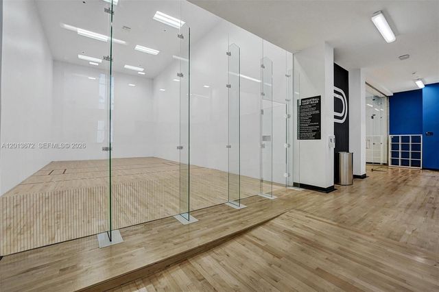 851 NE 1st Ave 4001, Miami, FL 33132