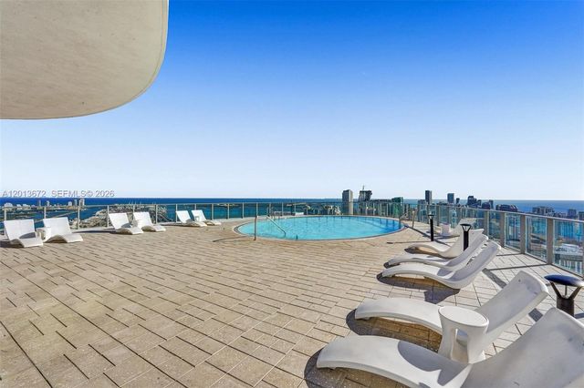 851 NE 1st Ave 4001, Miami, FL 33132