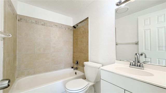 8204 N SEMMES STREET, Tampa, FL 33604