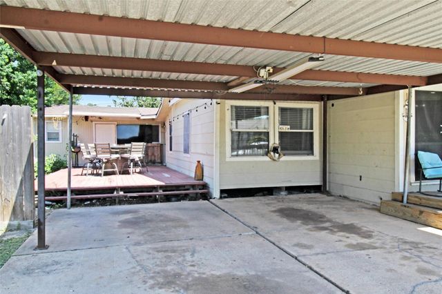 306 W Houston Avenue, Pasadena, TX 77502