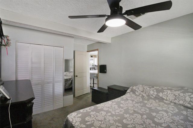 306 W Houston Avenue, Pasadena, TX 77502
