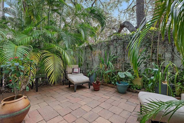 325 5TH AVENUE S 10, St Petersburg, FL 33701