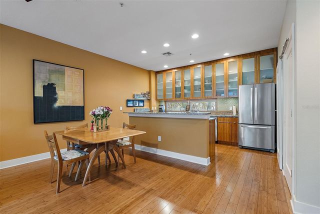 325 5TH AVENUE S 10, St Petersburg, FL 33701