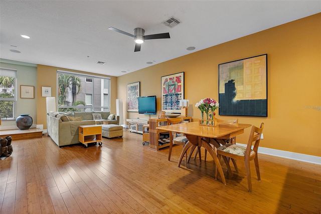 325 5TH AVENUE S 10, St Petersburg, FL 33701