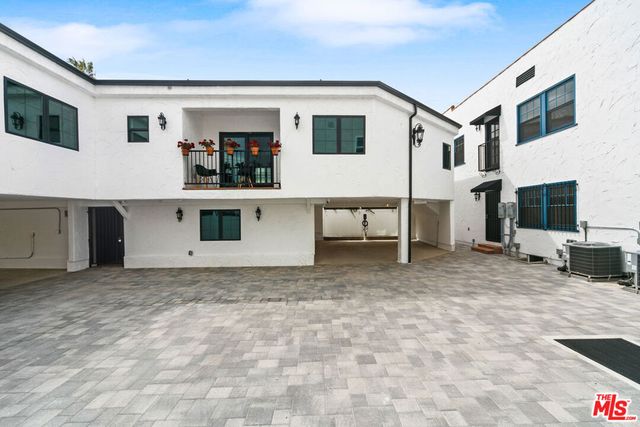 458 N Sierra Bonita Avenue 460, Los Angeles, CA 90036