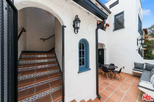 458 N Sierra Bonita Avenue 460, Los Angeles, CA 90036