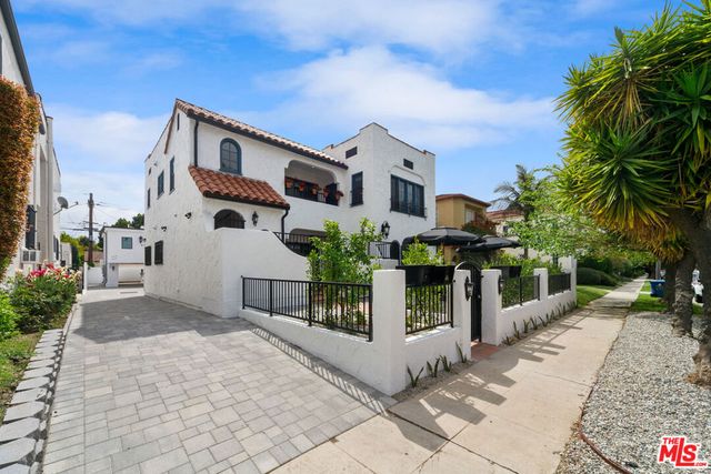 458 N Sierra Bonita Avenue 460, Los Angeles, CA 90036