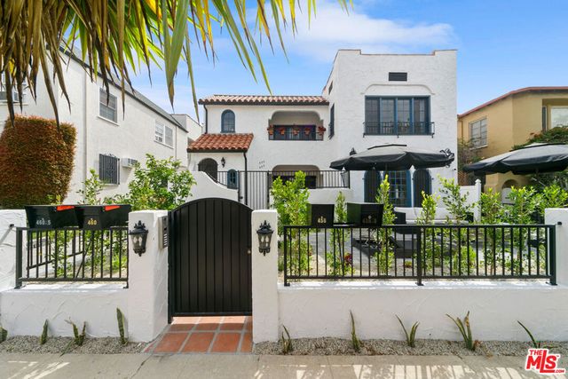 458 N Sierra Bonita Avenue 460, Los Angeles, CA 90036