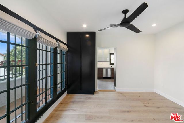 458 N Sierra Bonita Avenue 460, Los Angeles, CA 90036