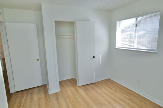 1301 Glenda DR B, Round Rock, TX 78681