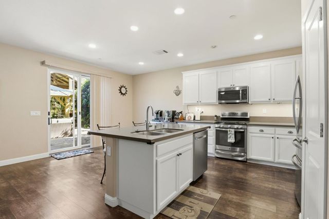 9554 Rodeo Drive, Gilroy, CA 95020