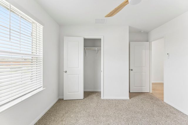 1916 Hamshackle DR, Leander, TX 78641