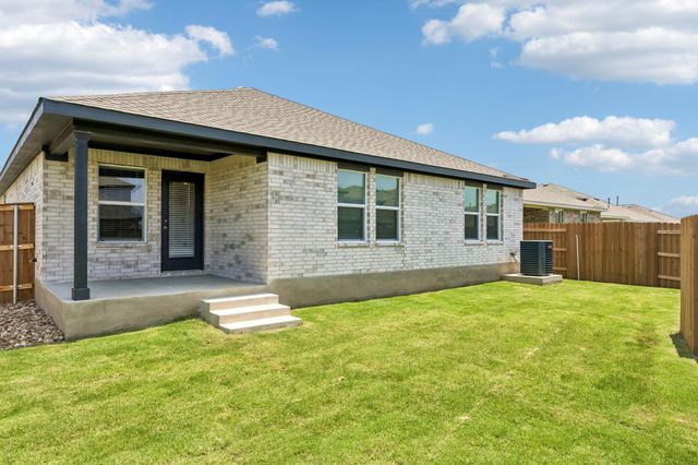 1916 Hamshackle DR, Leander, TX 78641
