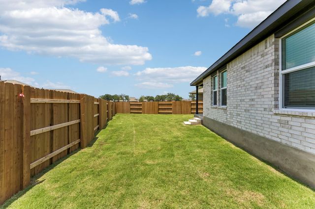 1916 Hamshackle DR, Leander, TX 78641