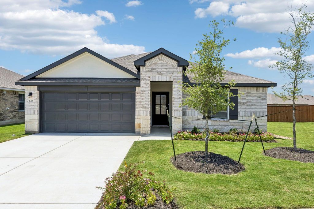 1916 Hamshackle DR, Leander, TX 78641