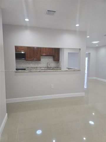 780 W 74th Pl, Hialeah, FL 33014