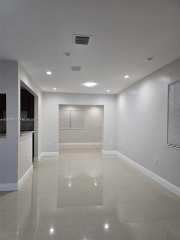 780 W 74th Pl, Hialeah, FL 33014