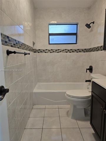 780 W 74th Pl, Hialeah, FL 33014