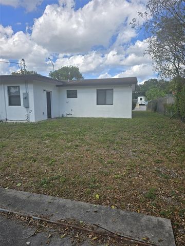 780 W 74th Pl, Hialeah, FL 33014