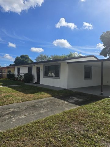 780 W 74th Pl, Hialeah, FL 33014