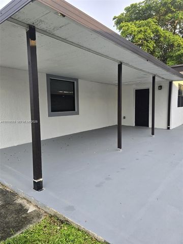 780 W 74th Pl, Hialeah, FL 33014
