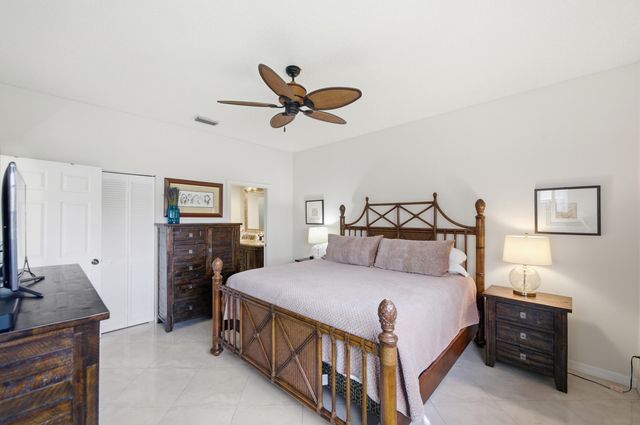 47 N Lakeshore Drive, Hypoluxo, FL 33462