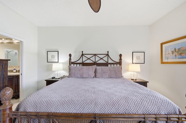 47 N Lakeshore Drive, Hypoluxo, FL 33462