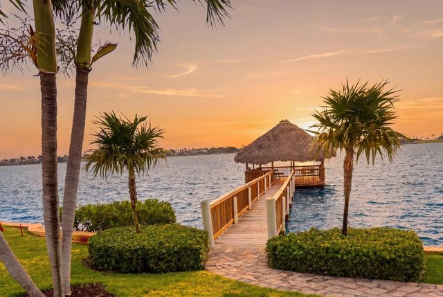 47 N Lakeshore Drive, Hypoluxo, FL 33462