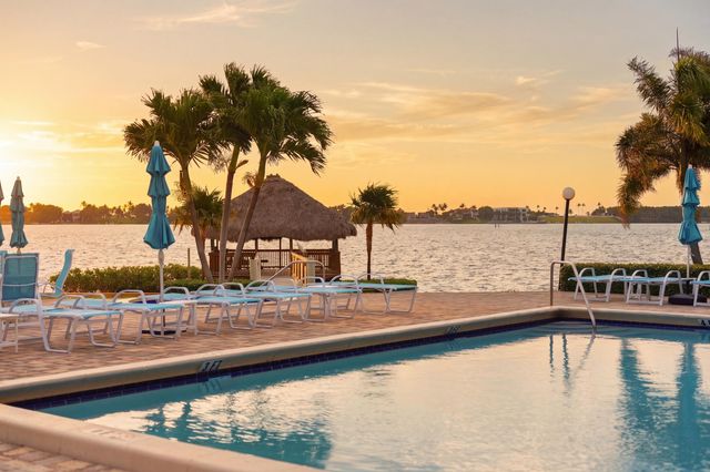 47 N Lakeshore Drive, Hypoluxo, FL 33462