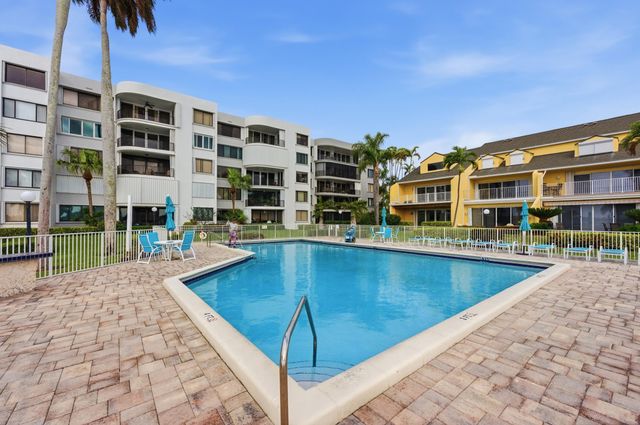 47 N Lakeshore Drive, Hypoluxo, FL 33462
