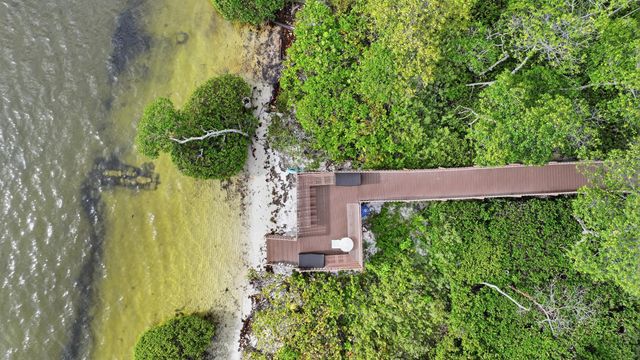 47 N Lakeshore Drive, Hypoluxo, FL 33462