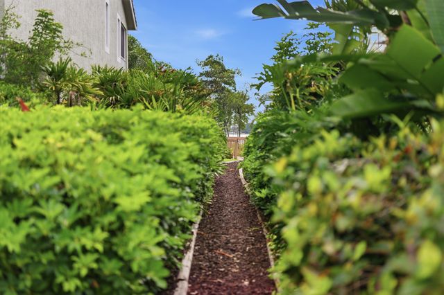 47 N Lakeshore Drive, Hypoluxo, FL 33462