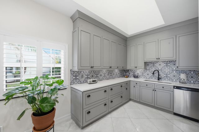 47 N Lakeshore Drive, Hypoluxo, FL 33462