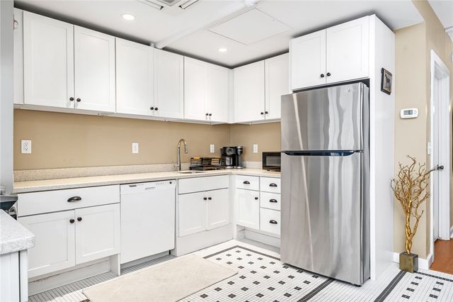 65 Weybosset Street 220, Providence, RI 02903
