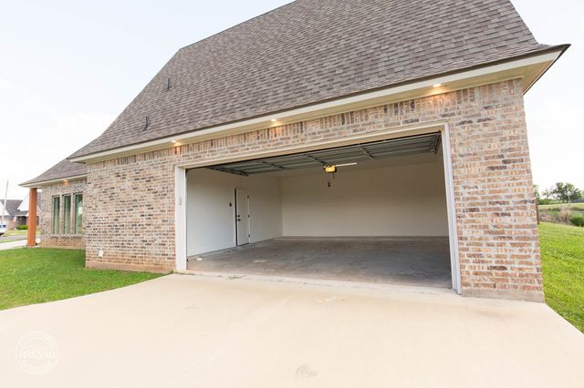 319 Newport, Benton, LA 71006