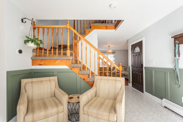 719 Warren Ave, Swansea, MA 02777