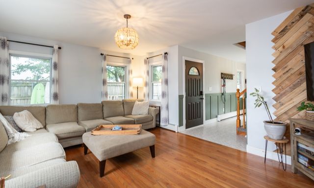 719 Warren Ave, Swansea, MA 02777
