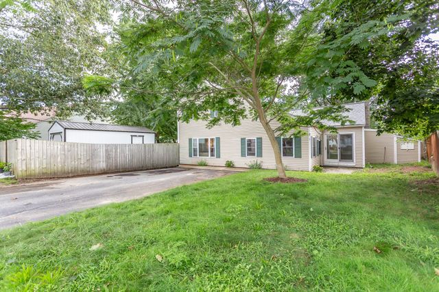 719 Warren Ave, Swansea, MA 02777