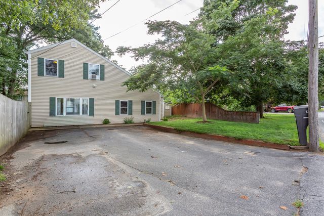 719 Warren Ave, Swansea, MA 02777
