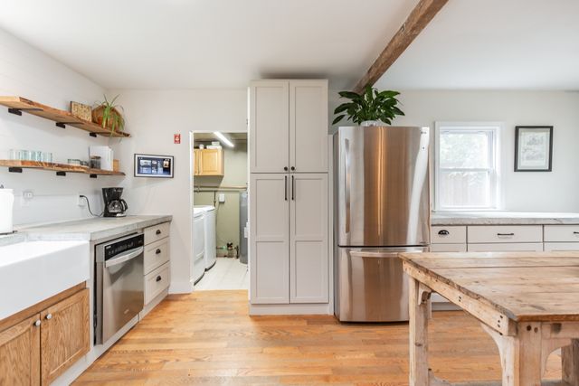 719 Warren Ave, Swansea, MA 02777