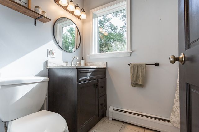 719 Warren Ave, Swansea, MA 02777