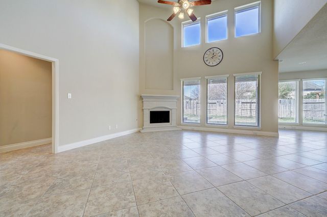 13207 Lone Creek Lane, Pearland, TX 77584