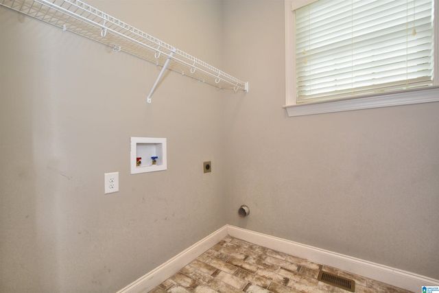 137 WILLOW BRANCH LANE, Chelsea, AL 35043