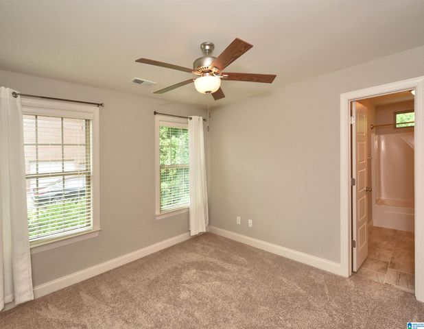 137 WILLOW BRANCH LANE, Chelsea, AL 35043