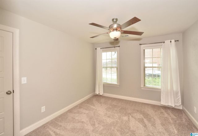137 WILLOW BRANCH LANE, Chelsea, AL 35043